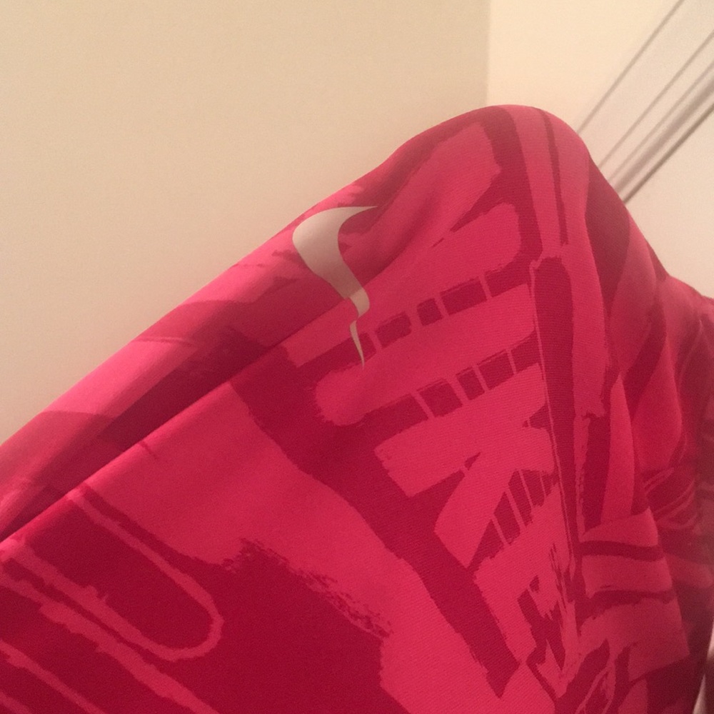 Pink Nike jacket - Picture 3 of 4